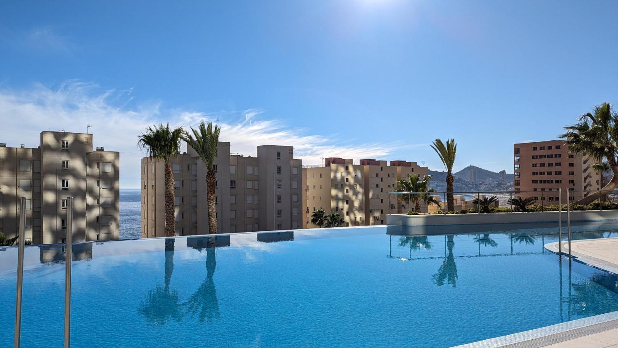 Sunset Cliffs Sea View Apartments Benidorm Eksteriør billede